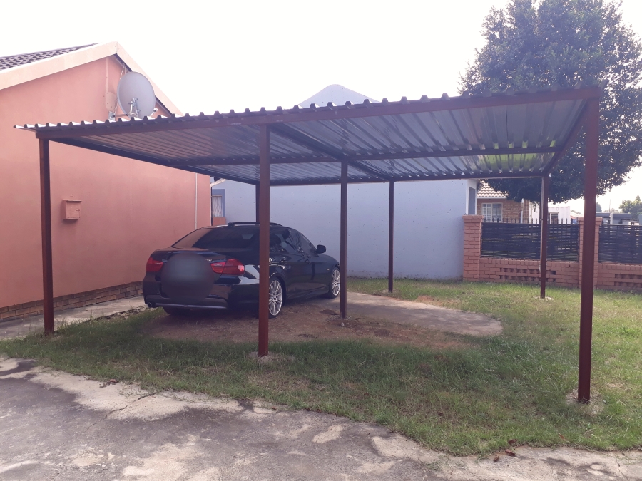 3 Bedroom Property for Sale in Tlhabane West North West